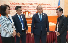 Chủ tịch nước gặp gỡ bà con, doanh nghiệp tại Campuchia: Nhiều triển vọng đầu tư
