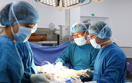 Phẫu thuật thay khớp háng bằng đường mổ ít xâm lấn superPATH ở Bệnh viện Gia Đình