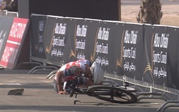 Video: Pha về đích đau đớn của tay đua 19 tuổi Antonio Tiberi