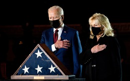 Tổng thống Biden tưởng niệm viên cảnh sát hi sinh trong vụ bạo loạn 6-1
