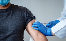 WHO khuyến cáo vaccine ngừa COVID-19 gây triệu chứng giống cúm