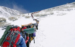 Nepal nới lỏng quy định cách ly trước mùa leo núi Everest