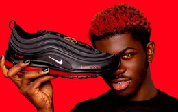 Nike kiện công ty sản xuất giày chứa giọt máu người