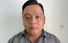 'Cán bộ Bộ Công an' có trong người cả chục giấy tờ tùy thân