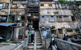 Khó tin nổi trước hình ảnh những chung cư quá nguy hiểm ở Hà Nội