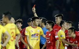 Ai là 'vua nhận thẻ' ở V-League 2021?