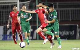 Cầu thủ CLB Sài Gòn 'vung tay quá trán' trả đũa và rời sân sau 9 phút thi đấu