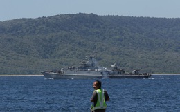 Tổng thống Indonesia: Dốc tổng lực tìm tàu ngầm, Mỹ đưa máy bay tới giúp