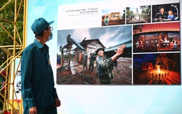 Triển lãm ảnh về lực lượng biên phòng tại phố đi bộ Nguyễn Huệ