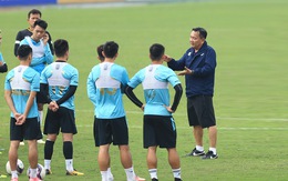 Vòng 8 V-League 2021: Chờ màn ra mắt của tân HLV Hoàng Văn Phúc