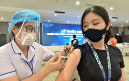 Mỗi ngày TP.HCM nỗ lực tiêm vắc xin cho 200.000 người