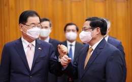 Việt Nam đề nghị Hàn Quốc ưu tiên chia sẻ vắc xin, hỗ trợ ODA
