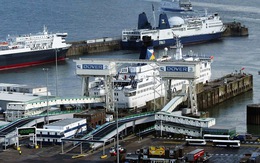Gián đoạn thương mại có thể tái diễn tại cảng lớn nhất Anh