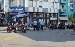 Quận Phú Nhuận phản hồi vụ đi ra ATM rút tiền mua đồ ăn bị phạt 1 triệu đồng