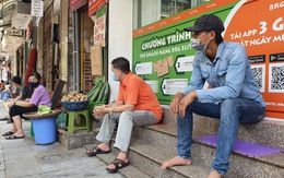 Người dân khó khăn vẫn phải đợi Hà Nội ban hành chính sách