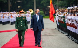 Bộ trưởng quốc phòng Anh lần đầu tiên thăm chính thức Việt Nam