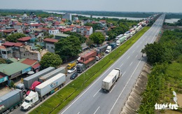 NÓNG: Chính phủ gỡ lưu thông hàng hóa, không kiểm tra xe chở hàng có QR từ 0h ngày 30-7