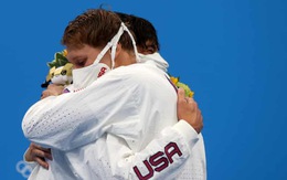 IOC cảnh báo các vận động viên 'ngừng ôm nhau' để ngừa COVID-19