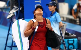 'Cô gái vàng' của Nhật Naomi Osaka thua sốc ở Olympic Tokyo