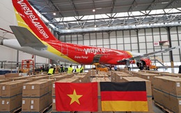Chuyến bay Vietjet chuyên chở thiết bị y tế viện trợ từ Đức đã về tới Việt Nam
