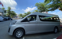 Phương Trang nhập khẩu 99 xe Toyota Hiace để hoán cải thành xe cấp cứu bệnh nhân COVID-19
