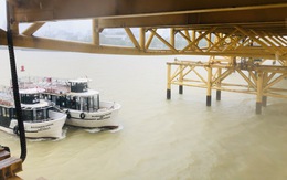 Đà Nẵng: Cầu Nguyễn Văn Trỗi nâng nhịp thông tuyến tàu thuyền đi tránh bão