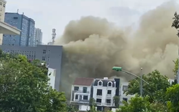 Cháy nhà kho khu cách ly F1 ở khách sạn, khói lửa bao trùm chục mét