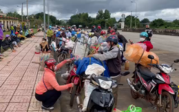 Đắk Nông đề nghị Nghệ An đón 130 công nhân cạo mủ cao su đi từ Bình Phước bị kẹt ở đây