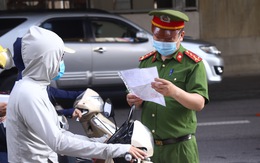 Ngày mai 6-9, Công an Hà Nội bắt đầu kiểm tra giấy đi đường có mã QR
