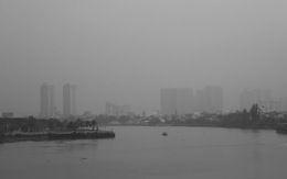Vì sao bầu trời thành phố mù mịt khói sương?