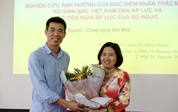 Phía sau luận án tiến sĩ về áo ngực nhận 7/7 phiếu tán thành