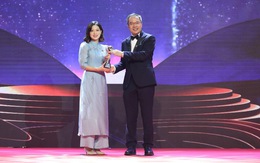 Dạ Hương nhận giải thưởng ‘Thương hiệu truyền cảm hứng năm 2022’ do Enterprise Asia bình chọn
