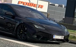 Tesla Model S độ đầu theo phong cách siêu xe Lamborghini