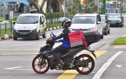 Giá giấy phép lái xe máy ở Singapore cao hơn cả tiền mua xe
