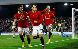 Ngôi sao 18 tuổi ghi bàn phút 90+3 giúp Manchester United giành 3 điểm