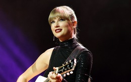 Taylor Swift 'nổi đóa' khi live show 'cháy vé' vì lý do trời ơi