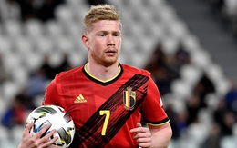 Báo Bỉ: ‘Ai đó có thể đánh thức Kevin De Bruyne được không?’