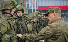Ukraine sắp nhận tên lửa Mỹ; Bộ trưởng Quốc phòng Nga thăm binh sĩ Nga ở Ukraine