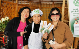 Gala Ngày của phở: Hàng chục gian hàng phục vụ hết công suất, khách xếp hàng chờ