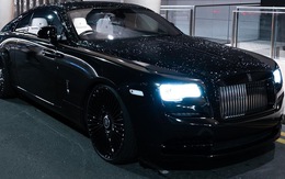 Rolls-Royce Wraith với lớp áo pha lê lấp lánh như trời sao