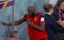 Lukaku bật khóc, tức giận đấm vỡ kính khu kỹ thuật khi tuyển Bỉ bị loại