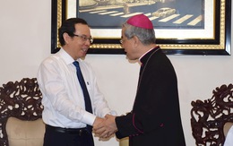 Bí thư Nguyễn Văn Nên chúc mừng Giáng sinh tại Tòa Tổng giám mục TP.HCM