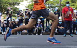 Một học sinh lớp 12 tử vong khi chạy 200m: Làm gì để tránh lặp lại chuyện đau lòng tương tự?