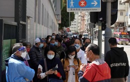 Hong Kong quá tải trước đợt dịch do Omicron