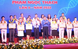 Đi tình nguyện chống dịch như lẽ thường tình