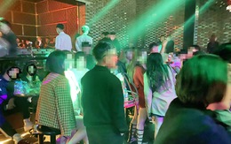 Nghệ An: Nhiều quán bar, pub, karaoke mở lại dưới tên nhà hàng