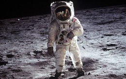 Đấu giá bức ảnh gốc 'đi trên Mặt trăng' nổi tiếng năm 1969