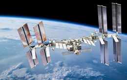Phi hành gia Mỹ đi tàu vũ trụ Nga về Trái đất trong lúc quan hệ hai nước căng thẳng