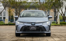 Người dùng Việt tranh cãi về Toyota Corolla Altis mới: Người khen hết lời, kẻ chê mất chất