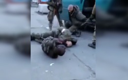Xuất hiện video 6 phút 'binh sĩ Nga bị lính Ukraine đánh đập', hai bên nói gì?